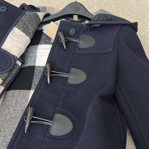 ❌SOLD❌ Authentic Burberry Wool Jacket size 0 - Picture 8 of 9